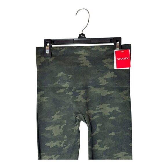 Spanx Leggings Women Medium Green Camo Look at Me Now Yoga Athletic NWT - Picture 4 of 9